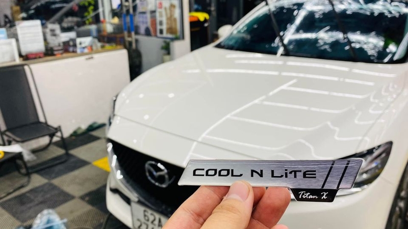 dán phim cách nhiệt ô tô 7