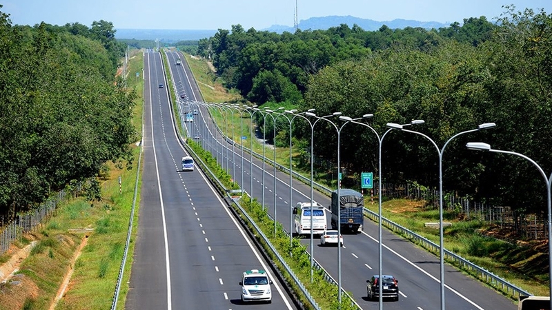 Các tuyến đường cao tốc ngày càng được nâng cấp hơn