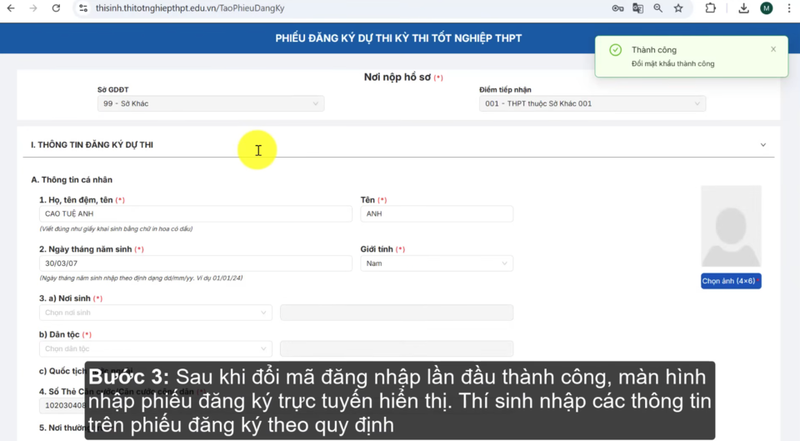 Nhập thông tin trên phiếu đăng ký dự thi trực tuyến
