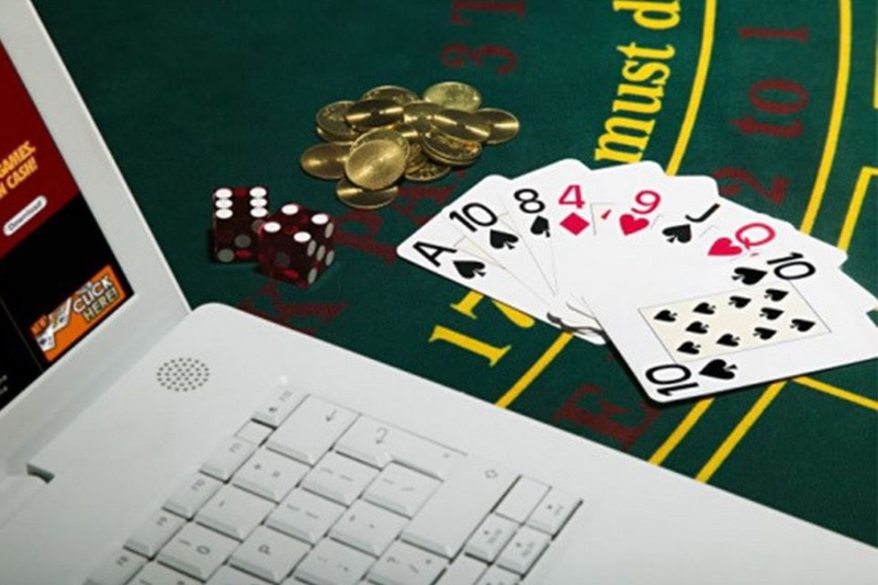 Đánh bạc online thường dưới dạng hình thức nào?