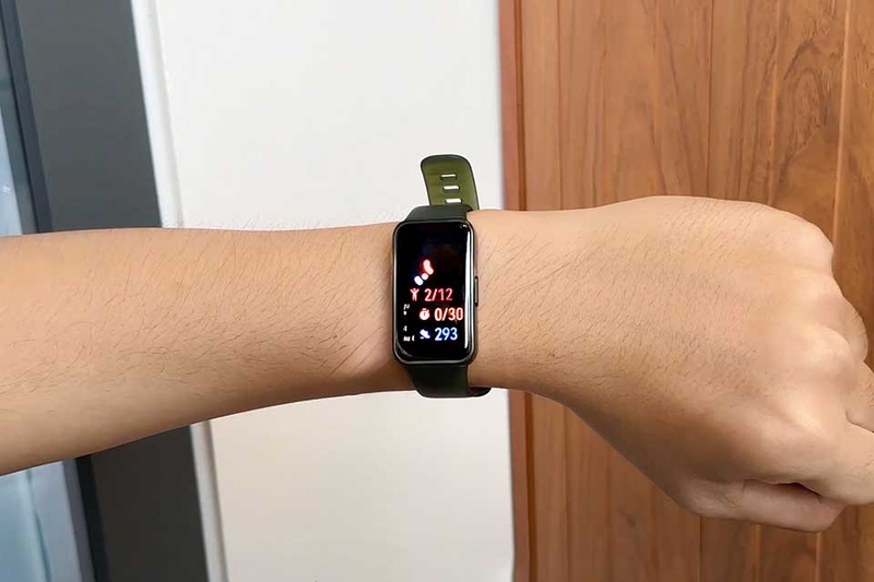Đánh giá Huawei Band 8 - 05
