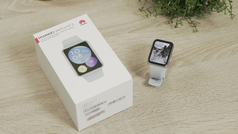 Đánh giá Huawei Watch Fit 2 1