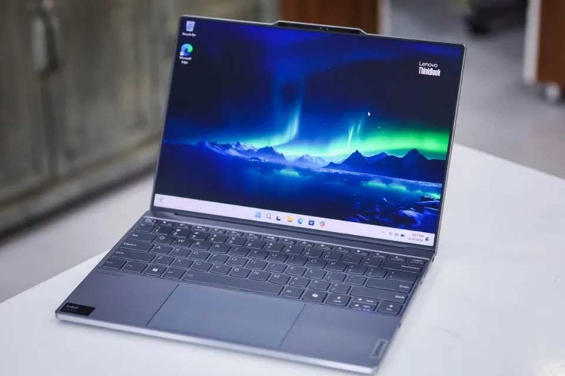 Đánh giá Lenovo ThinkBook X AI 2024 - 04
