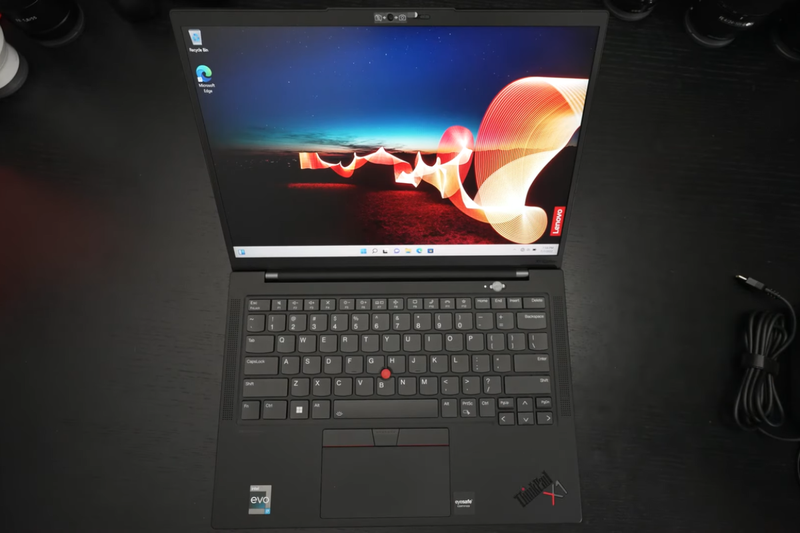 đánh giá lenovo thinkpad x1 carbon gen 10 ảnh 7