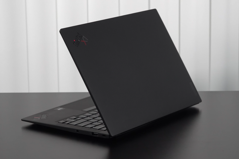 đánh giá lenovo thinkpad x1 carbon gen 10 ảnh 8