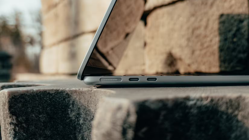 đánh giá MacBook Air M4 13 inch hình 8.png