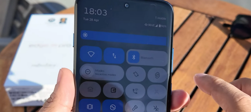 Phần mềm Hello UI trực quan, thuần Google