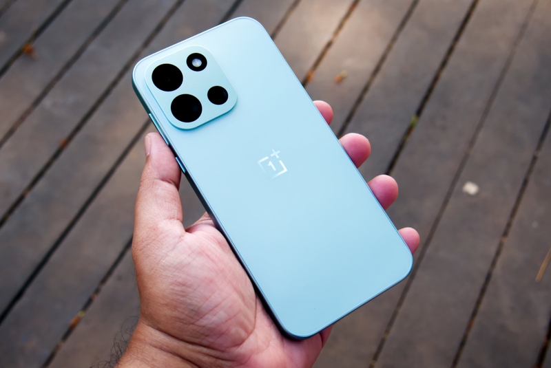 đánh giá OnePlus Nord 6 2.jpg