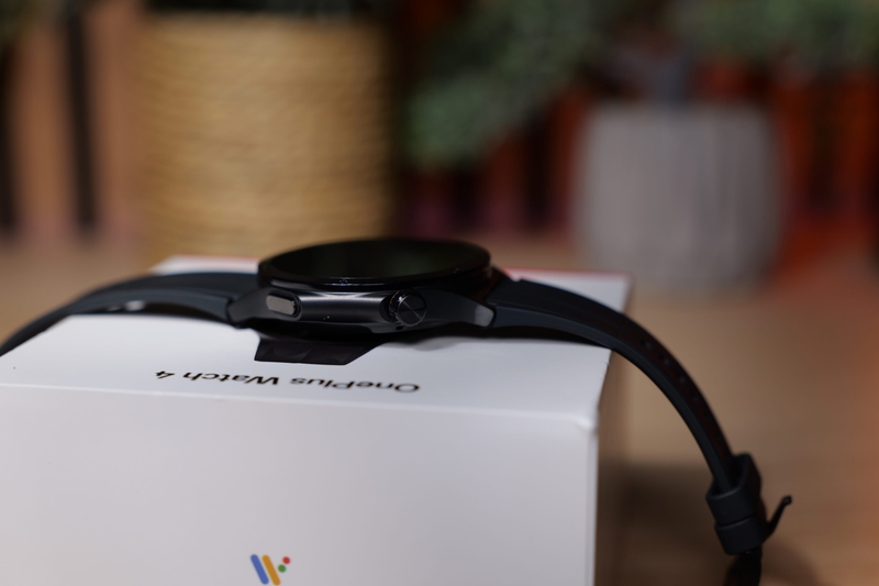 đánh giá OnePlus Watch 4 1.jpg
