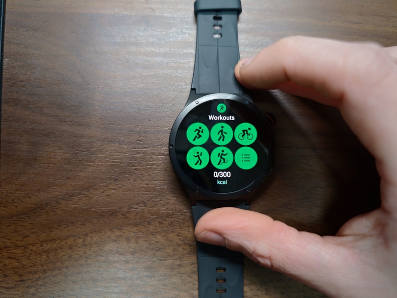 đánh giá OnePlus Watch 4 7.jpg