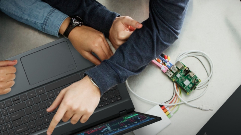 Đầy đủ cổng kết nối, kết nối mạng nhanh chóng