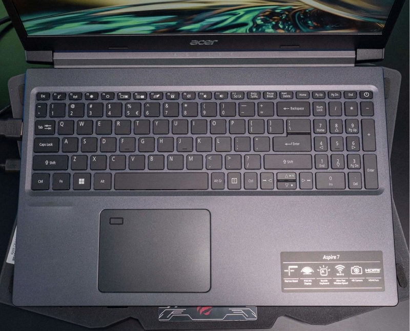 Đánh giá Acer Aspire 7 A715-42G-R05G (ảnh 4)