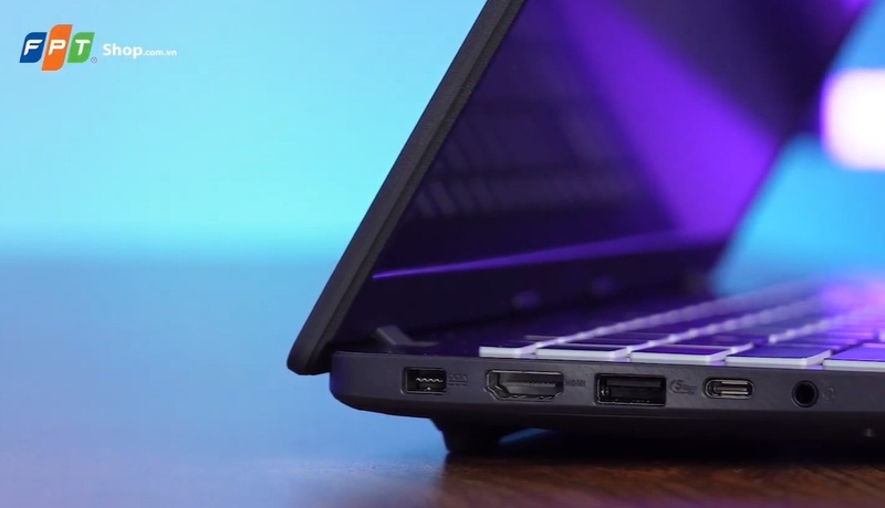 danh-gia-asus-vivobook-gaming-v3607vj-rp071w-2.jpg