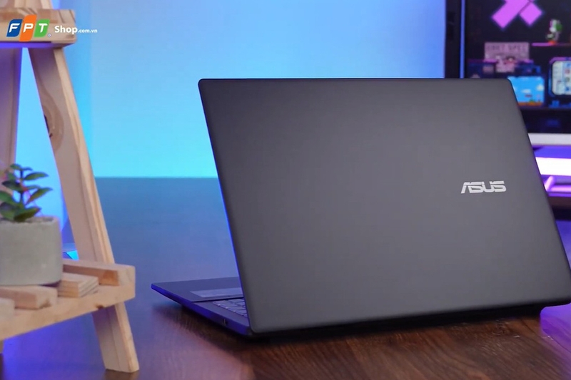 danh-gia-asus-vivobook-gaming-v3607vj-rp071w-8.jpg