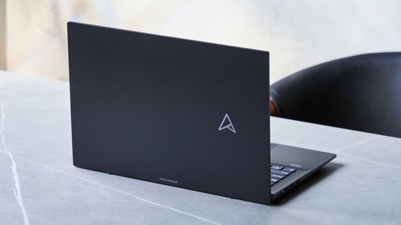 Các mẫu máy tính Asus Zenbook 14 UX đều sở hữu thiết kế sang trọng, cao cấp và tinh tế