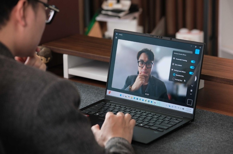 Đánh giá ASUS Zenbook 14 (UM3406GA) 11