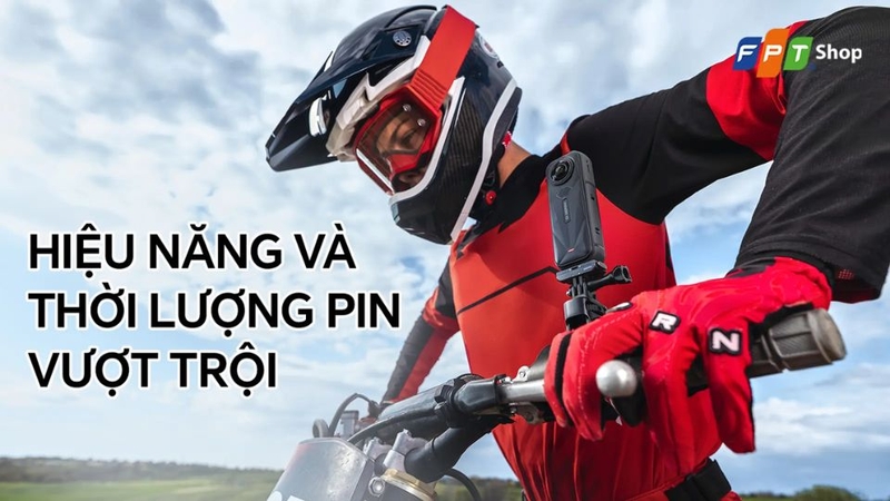 Đánh giá camera hành động Insta360 X5 Essentials Bundle 6