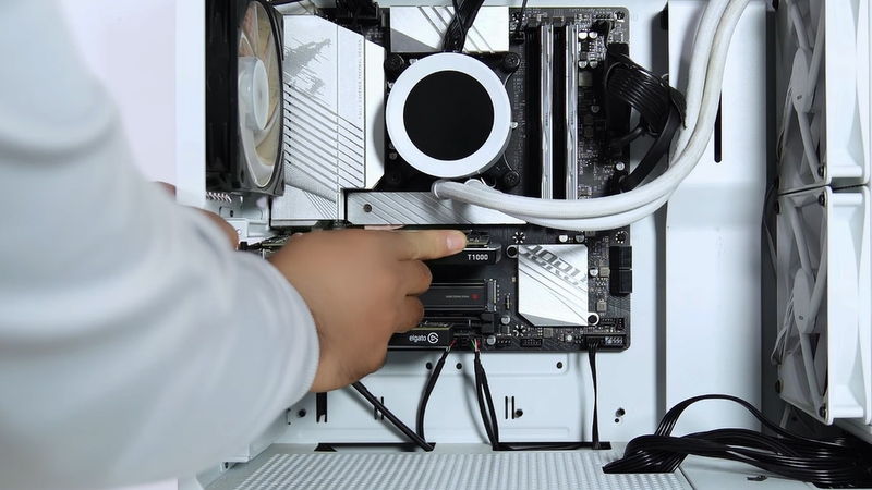 Nên cân nhắc kỹ nhu cầu để chọn card phù hợp