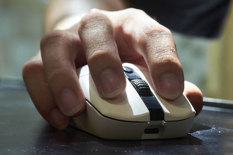 Đánh giá chuột DareU EM911X - 03