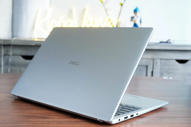 đánh giá dell 16 dc16251 1