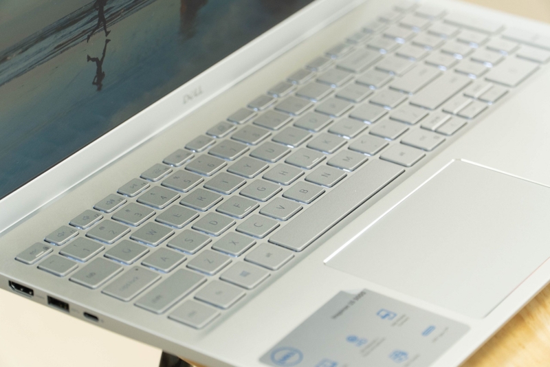 Đánh giá Dell Inspiron 5502 (ảnh 4)