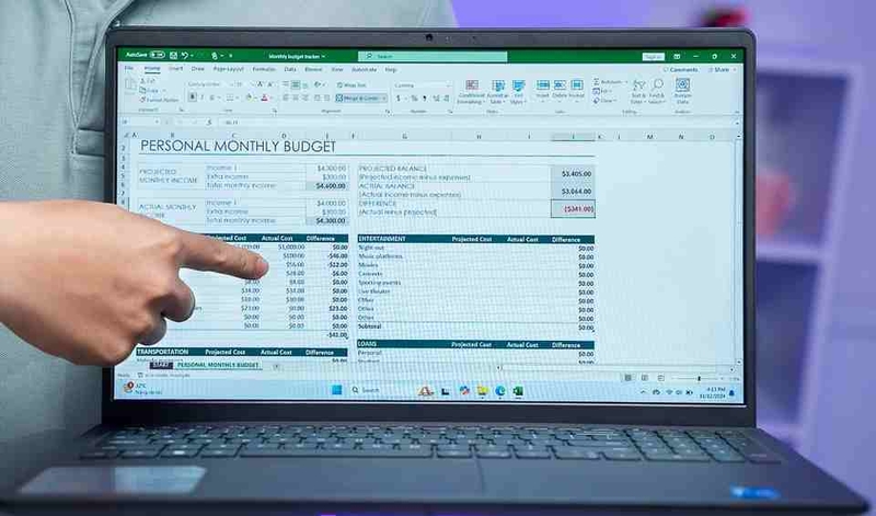 Máy được trang bị 8 GB RAM DDR4