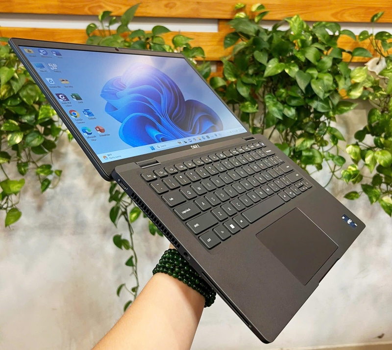 đánh giá Dell Latitude 7430 - Hình 2