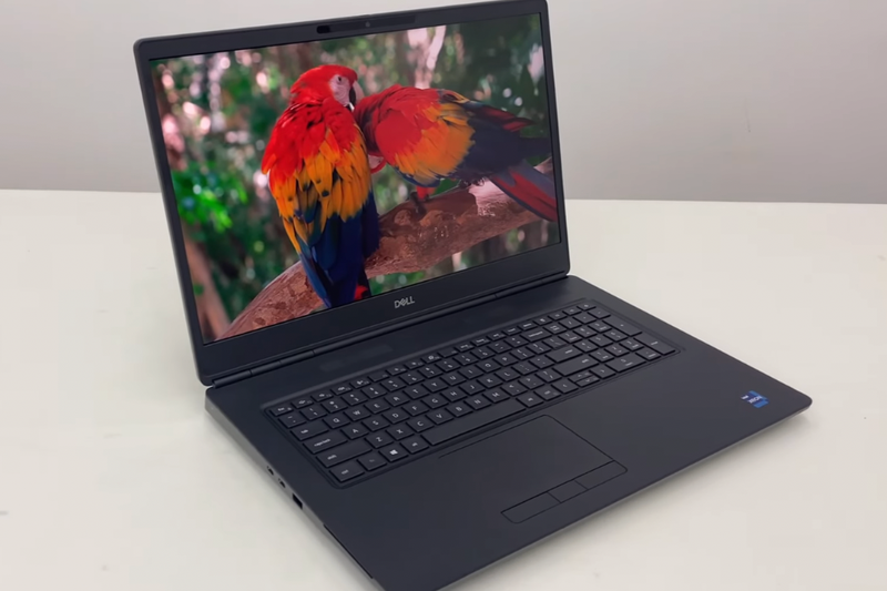 Đánh giá Dell Precision 7760 (8)