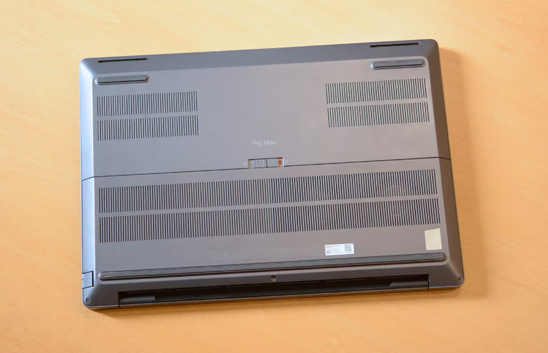 Đánh giá Dell Pro Max 18 Plus - hình 10