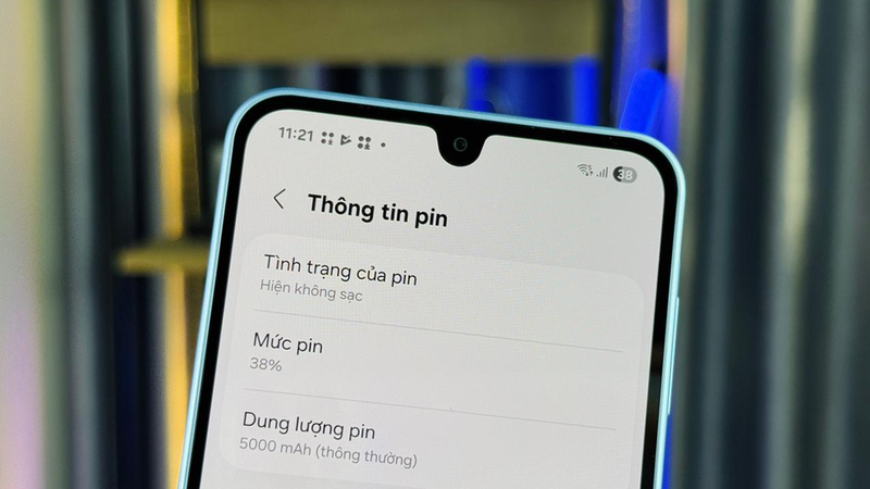 Viên pin 5000 mAh đáp ứng nhu cầu sử dụng trong ngày