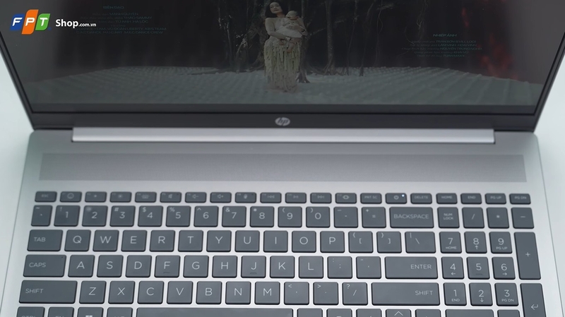 Đánh giá HP OmniBook 5 AI 16-af1054TU 10