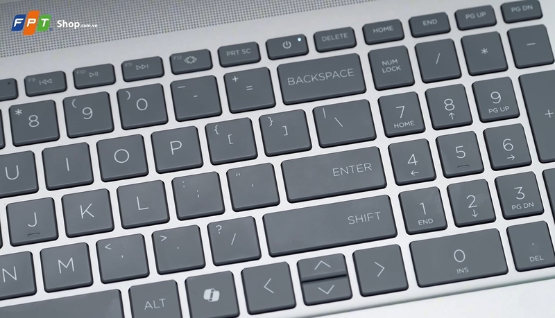 Đánh giá HP OmniBook 5 AI 16-af1054TU 1