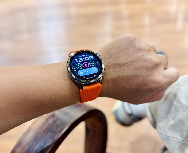 đánh giá Huawei Watch 5 5
