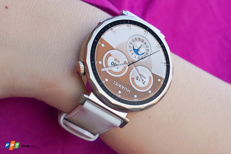 danh gia huawei watch gt 5 ve pin sac