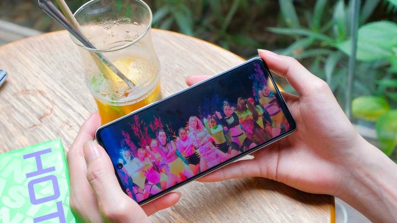 đánh giá Infinix Hot 30 - Hình 7