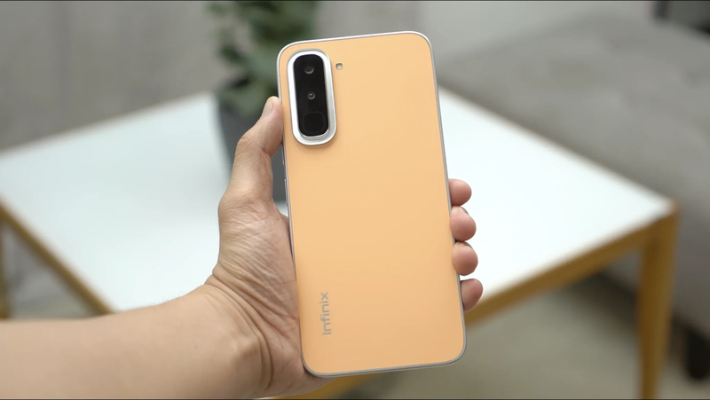 Đánh giá Infinix Hot 70 - hình 1