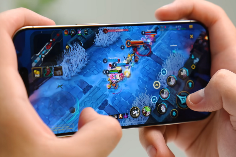 Đánh giá iPhone 16 Pro (4)