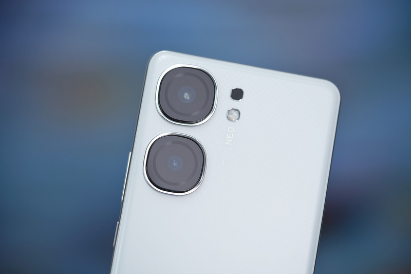 Đánh giá iQOO Neo 9s Pro Plus 5