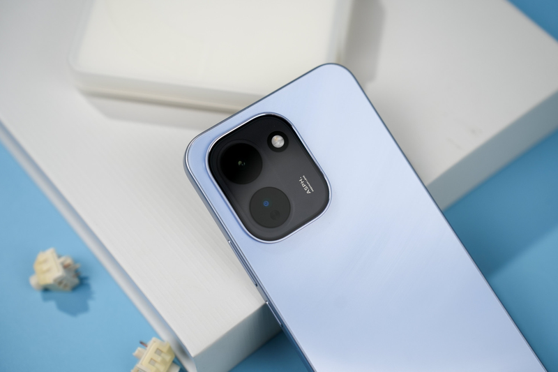 Đánh giá iQOO Z11 7