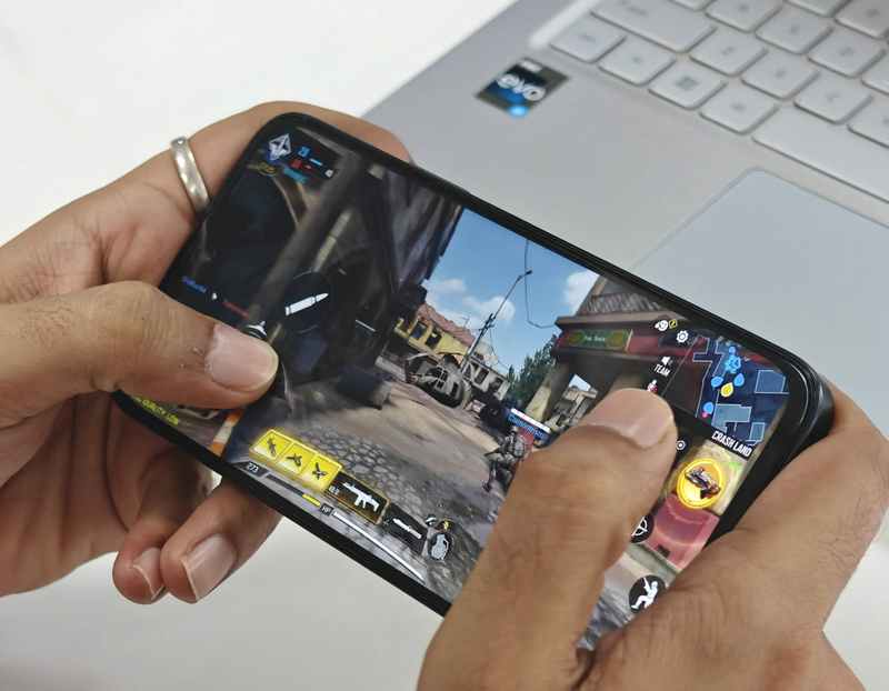 Đánh giá iQOO Z11x 3