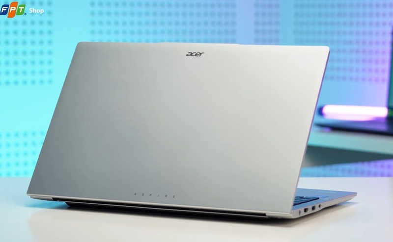 Đánh giá laptop Acer Aspire Lite 15 AL15-72P-7232 - hình 1
