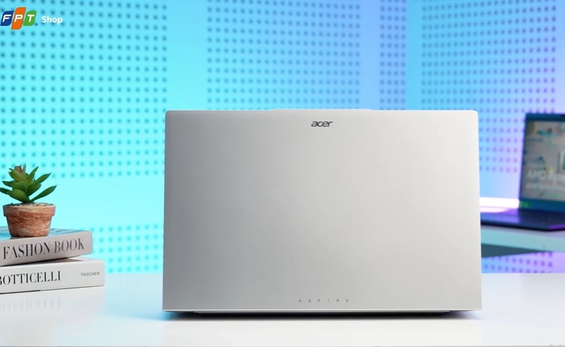 Đánh giá laptop Acer Aspire Lite 15 AL15-72P-7232 - hình 2