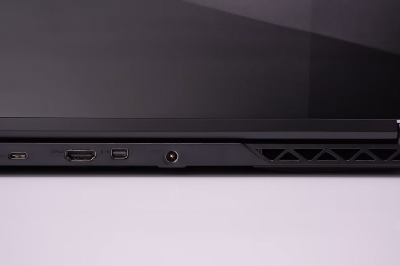 Đánh giá laptop Acer Gaming Aspire 7 A715-59G-78WG (7)