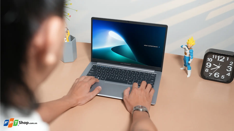 Đánh giá laptop Asus ExpertBook P1 P1403CVA-C5H16-63WS - hình 4