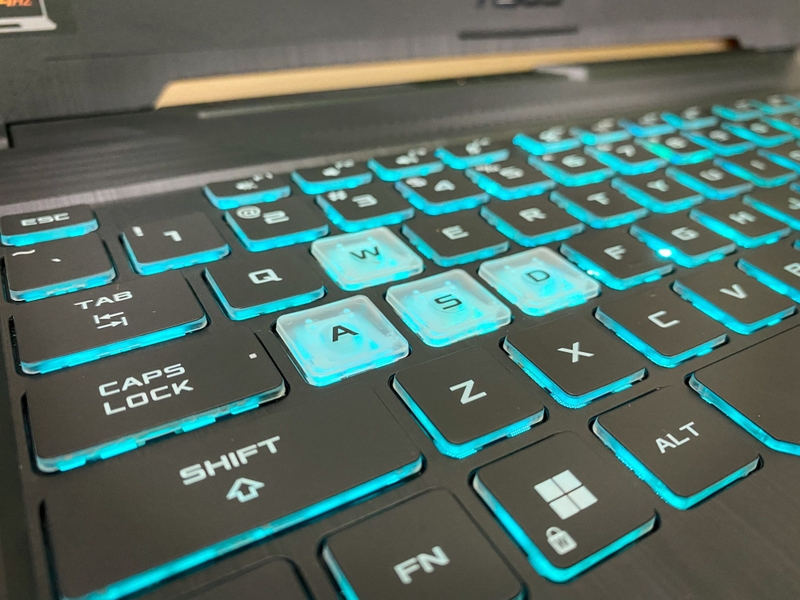 đánh giá Laptop Asus TUF Gaming A15 FA506NFR-HN113W hình 6