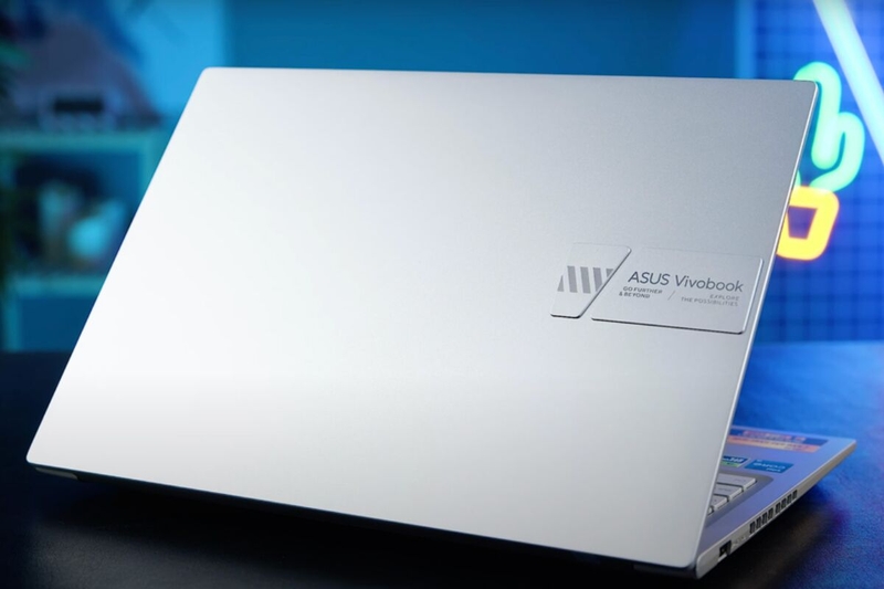 đánh giá laptop asus vivobook 14 x1404va nk050w hình 2