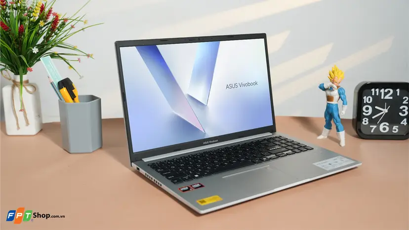 Đánh giá laptop ASUS VivoBook 15 M1502NAQ-BQ021W - hình 3