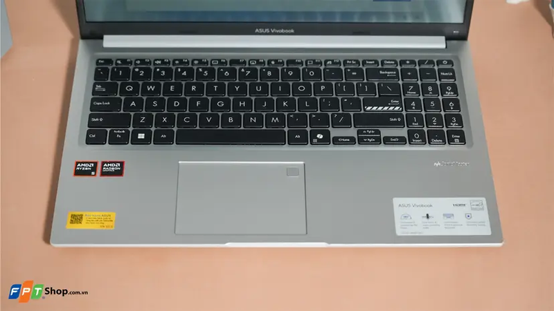 Đánh giá laptop ASUS VivoBook 15 M1502NAQ-BQ021W - hình 5