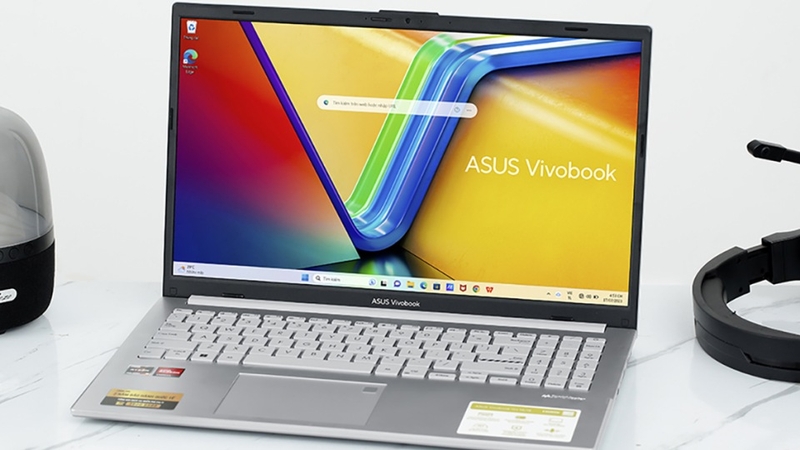 Asus Vivobook 15 X1504ZA-NJ1546W có kích thước màn hình 15,6 inch