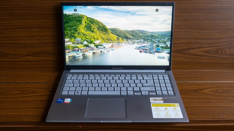 Asus Vivobook 15 X1504ZA-NJ1546W có giá khoảng 11.000.000 đồng - 15.000.000 đồng